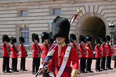 London 01 14 Buckingham Palace Changing of the Guard